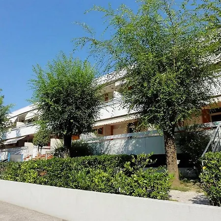 Flat With Terrace Close To Bibione